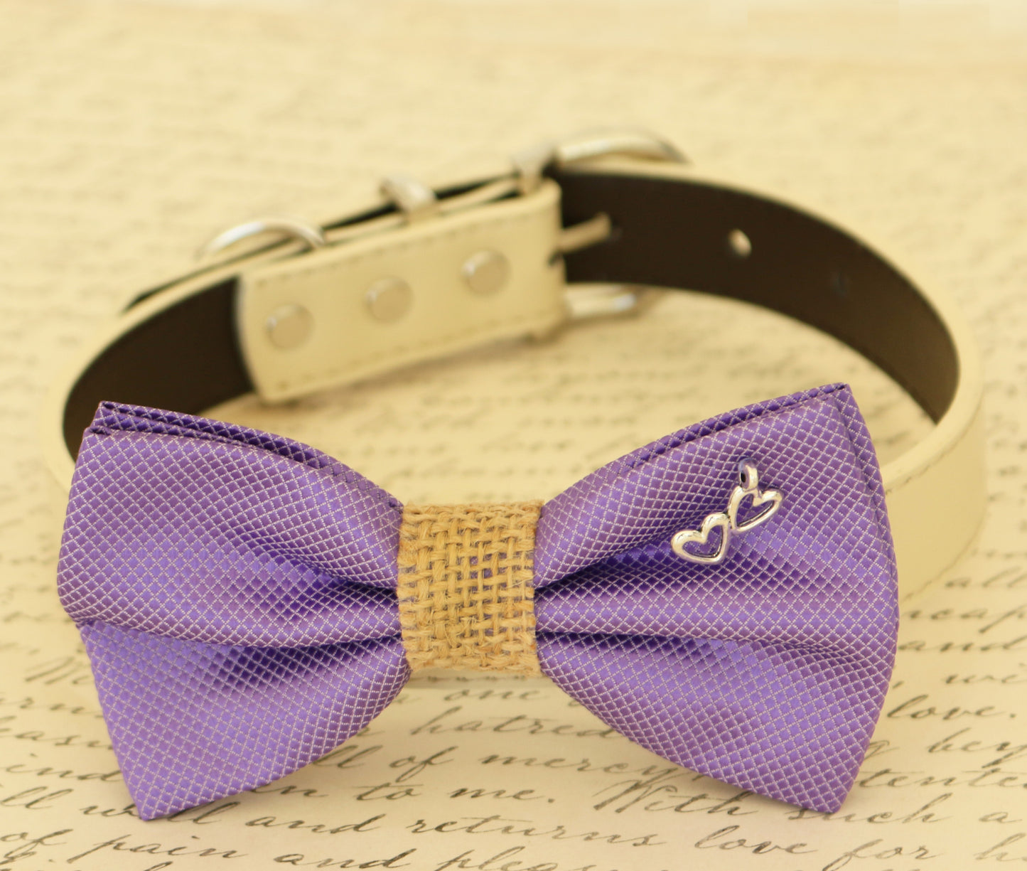 Lavender dog bow tie, Bow tie attached to dog collar, Lavender wedding accessory , Wedding dog collar