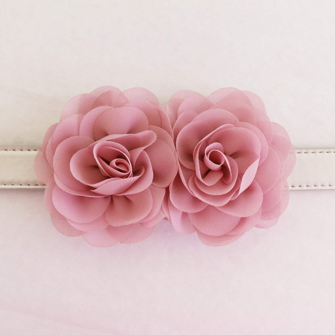 Handmade double rose flower dog collar featuring soft dusty rose fabric flowers and elegant floral styling