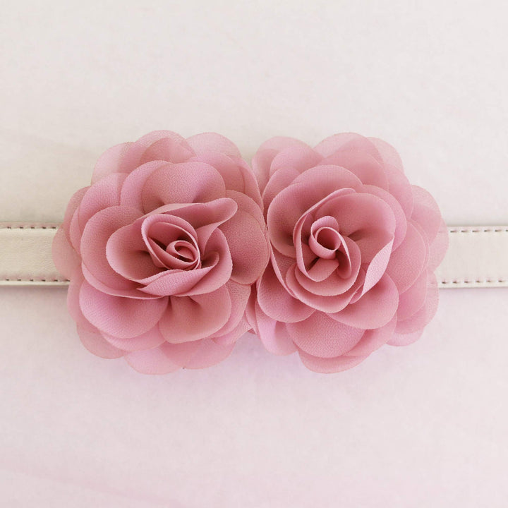 Handmade double rose flower dog collar featuring soft dusty rose fabric flowers and elegant floral styling