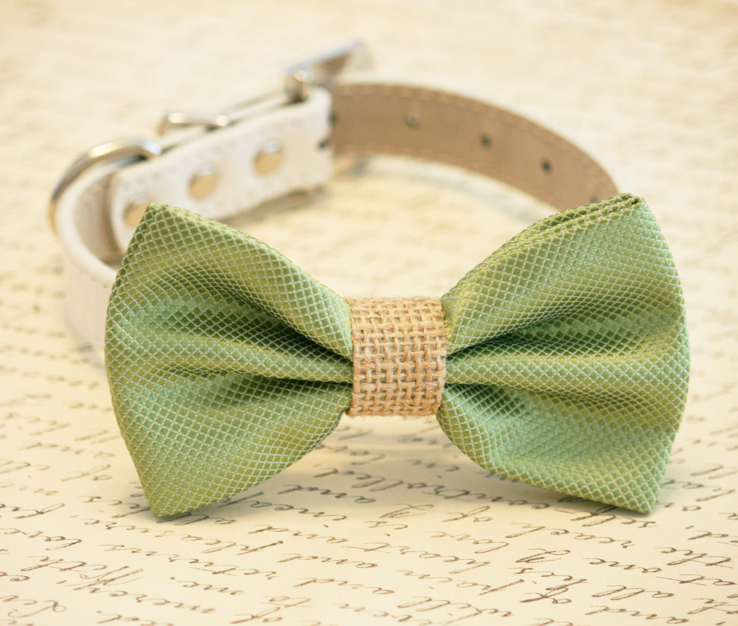 Green Dog Bow Tie Burlap Wedding, Country rustic wedding, Dog Lovers , Wedding dog collar