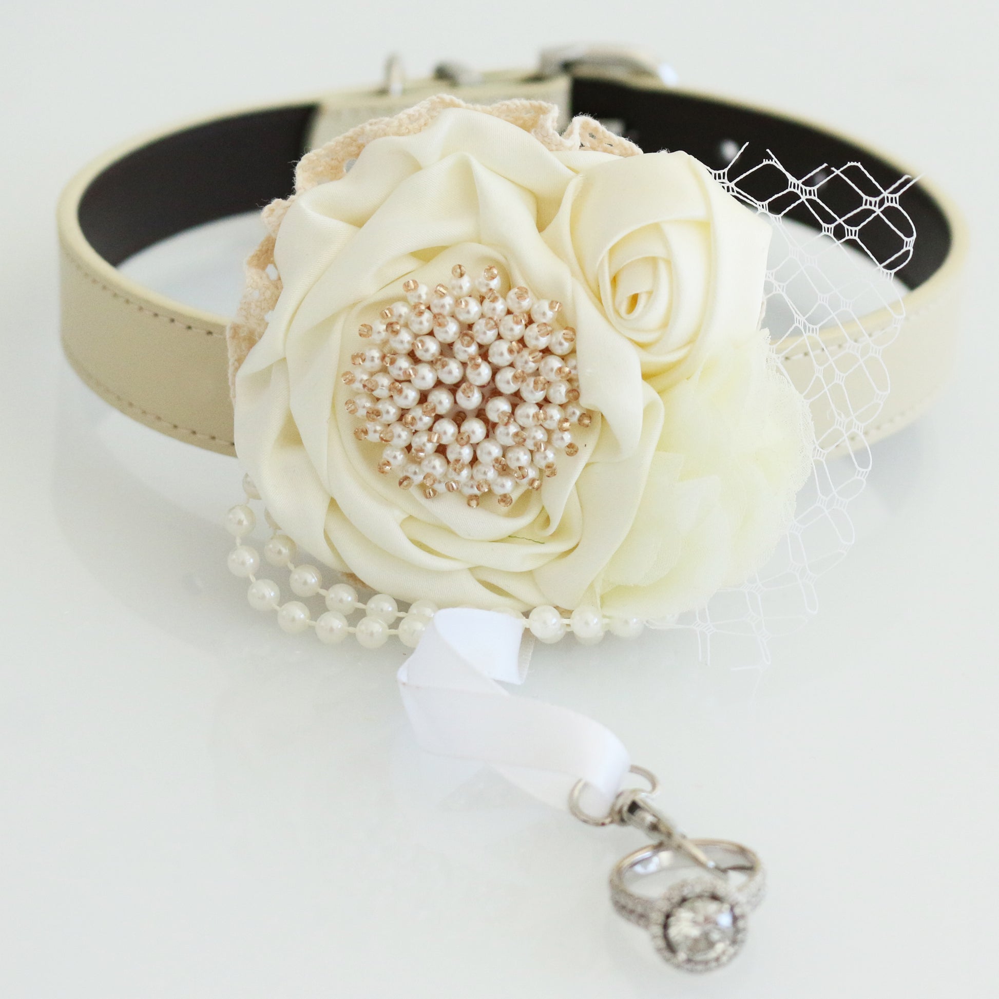 Ivory Pearl beaded Flower dog collar, dog of honor ring bearer proposal XS to XXL collar, handmade High quality flower collar, Proposal collar, Proposal