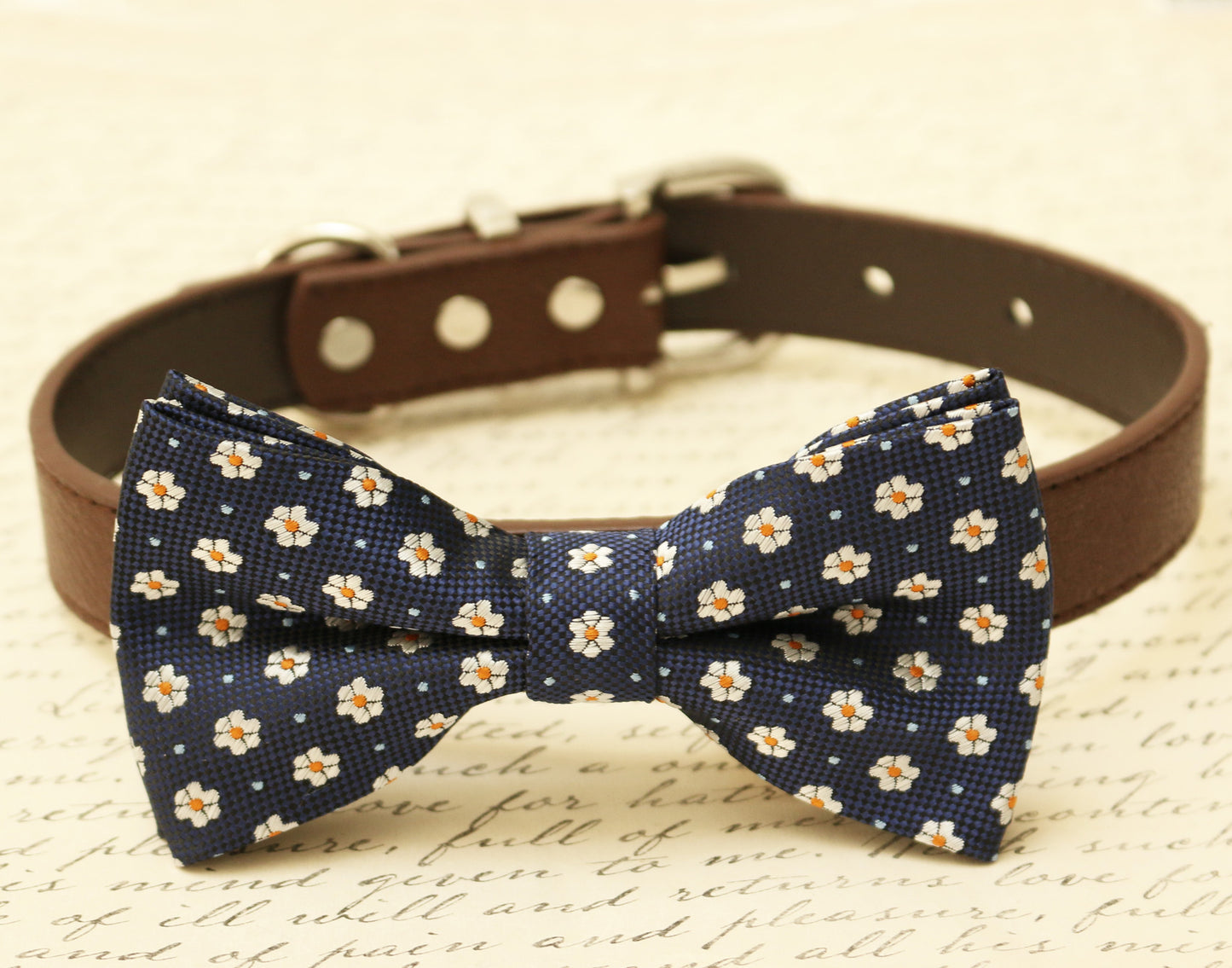 Navy dog bow tie collar- Pet Navy wedding, Floral bow tie , Wedding dog collar