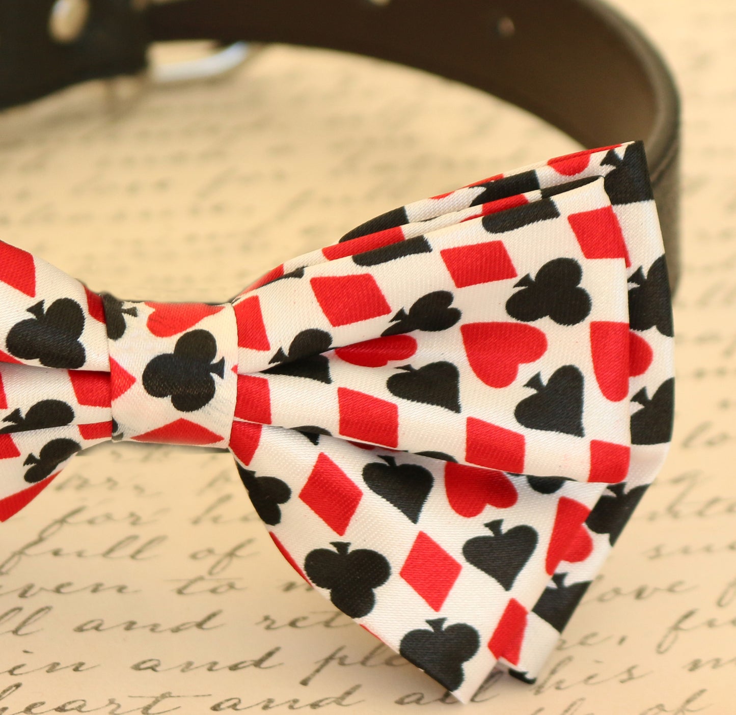 Hearts Diamonds, Black and Red dog bow tie collar, Alice In Wonderland wedding , Wedding dog collar