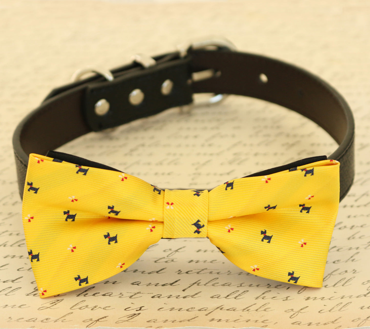 Yellow Dog Bow tie attached to collar, birthday gift, Yellow-Navy bow tie , Wedding dog collar