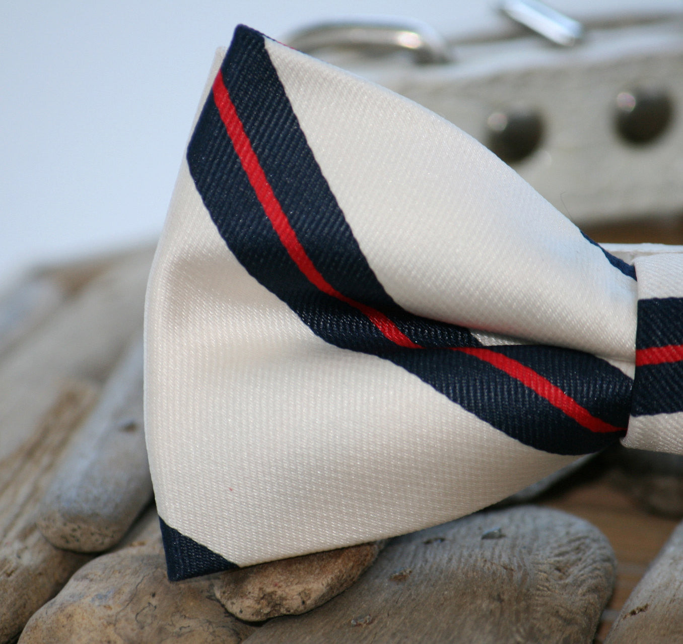 White Red Dog Bow Tie Collar, Pet Wedding Accessory, Puppy Love , Wedding dog collar