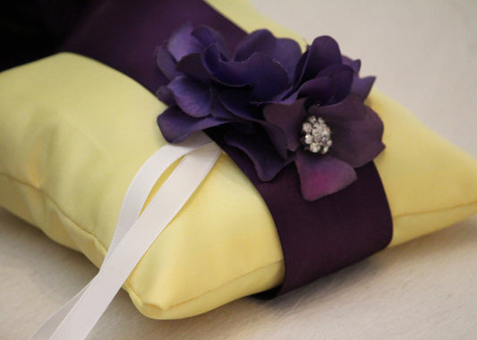 Yellow Pillow Wedding Ring for Dogs, Purple Flower on Yellow Pillow with Rhienstone , Wedding dog collar