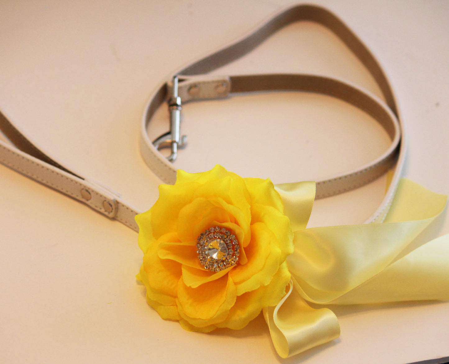 Yellow Floral Leash,Yellow wedding, Pet Wedding Accessory, Spring wedding, Custom Leash , Wedding dog collar