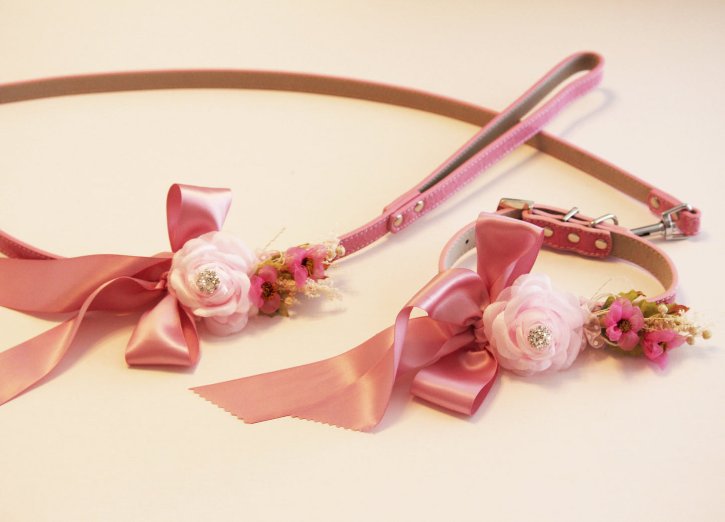Pink Leash and collar , Pink Pet Wedding accessory, High quality Leather, Pink wedding accessory, Dog Leash and Floral Collar , Wedding dog collar